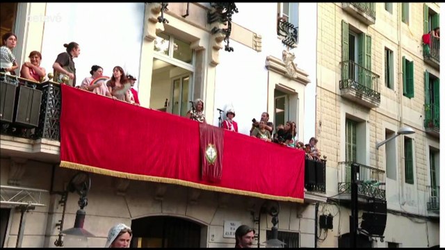 Xiulada al pregó de la festa de Gràcia