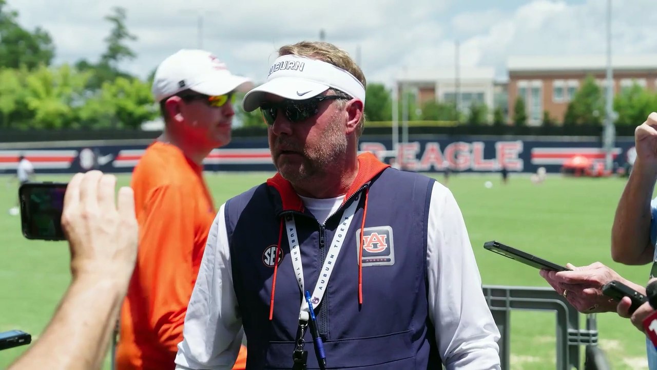 Hugh Freeze Tries to Provide Clarity on Auburn Tigers Play Calling