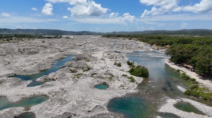 Las dos caras en el río Nizao: Entre "turismo" y peligro latente