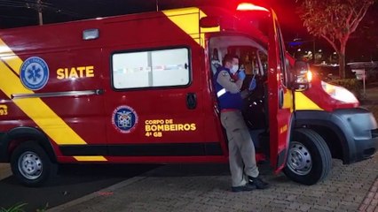 Homem é agredido com paver na cabeça na Avenida Brasil, no Centro