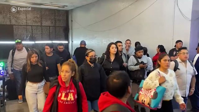 Desalojan a usuarios del Metro por presencia de humo en vagones | Video y fotos