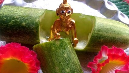 Janmashtami 2025: जन्माष्टमी पर खीरा क्यों काटते है,व्रत में खीरा खा सकते है या नहीं|Boldsky