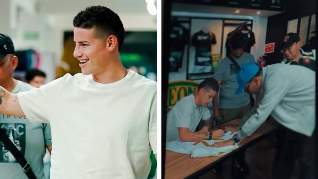 James Rodríguez en la firma de camisetas previa al partido contra Necaxa