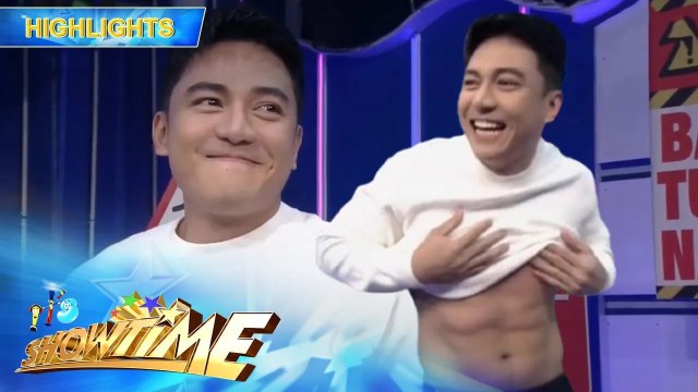 Jak Roberto, may pa-ABS sa Madlang People | It's Showtime