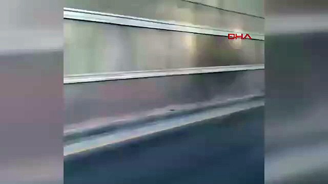 Direksiyon başındaki ''canavar'' tartıştığı sürücüye kılıçla saldırdı!