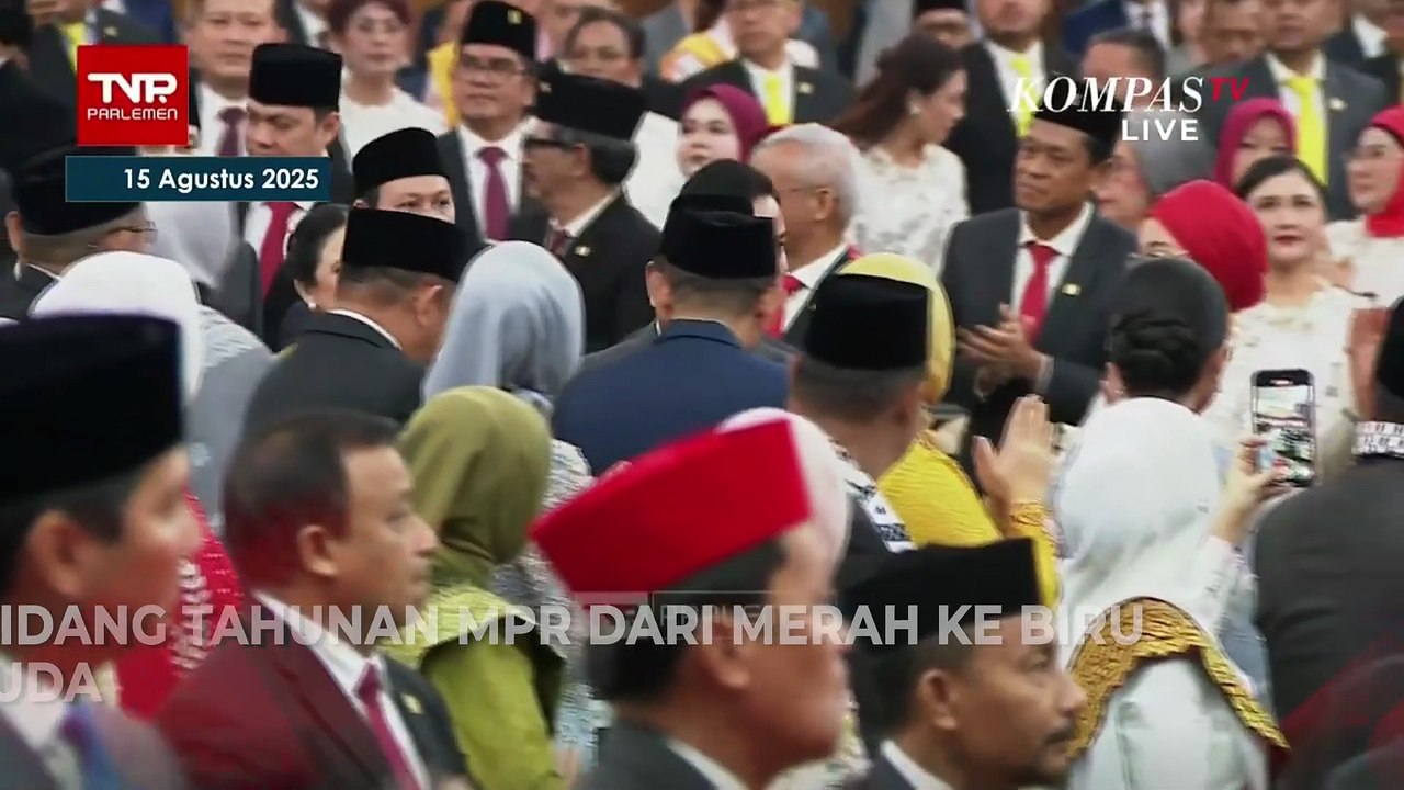 Saat Wapres Gibran Ganti Dasi Merah ke Biru Muda di Sidang Tahunan MPR 2025