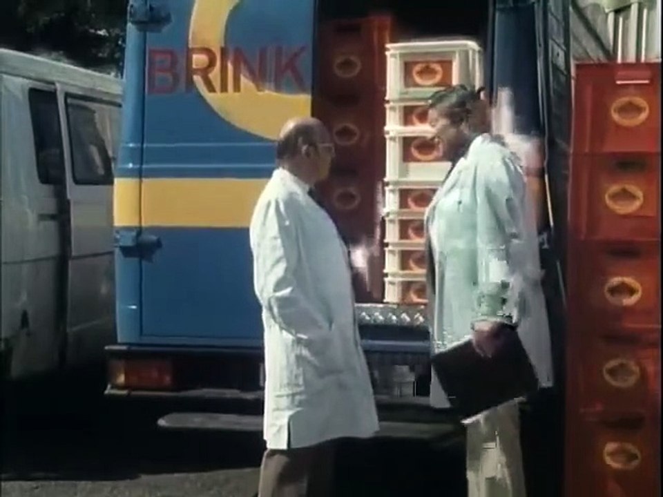 Drei Damen vom Grill S05E05-Kalter Kaffee