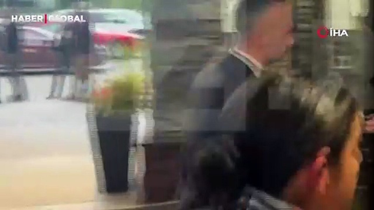 Rusya Dışişleri Bakanı Lavrov, "SSCB" yazılı tişörtüyle Alaska'da