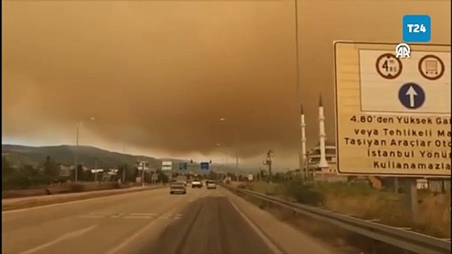 Karamürsel'de orman yangını; 1 mahalle tedbir amaçlı tahliye edilirken dumanlar Bursa'ya ulaştı!
