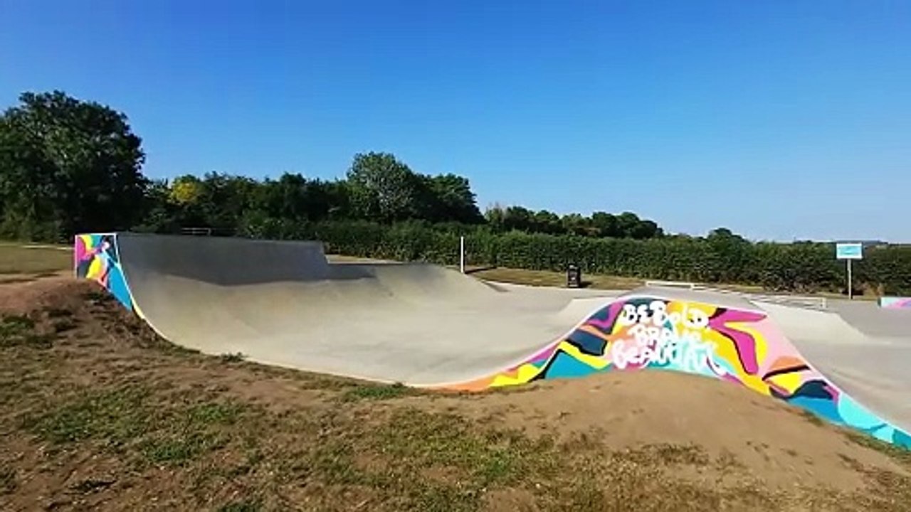 Raunds Skate Park receives ‘vibrant and welcoming’ makeover with new art installation