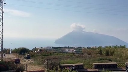 Lipari brucia anche a Ferragosto