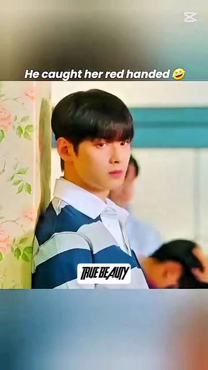 HE CAUGHT HER 😂 WHEN SHE IGNORES HIM 🙄 _ TRUE BEAUTY 😍