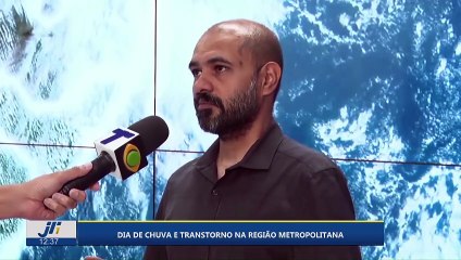 Dia de chuva e transtorno na Região Metropolitana