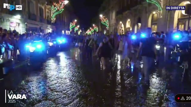Vara 2025 di Messina, la virata prima dell'arrivo a piazza Duomo