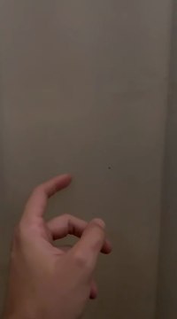 EXCLU - QUELQU’UN S’EST CACHÉ DERRIÈRE MON RIDEAU DE DOUCHE