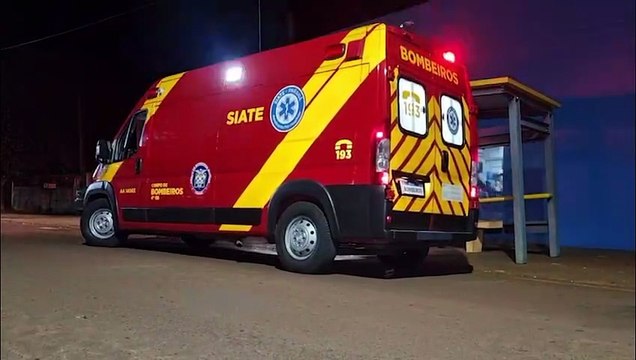 Mulher sofre queda de ônibus e fica ferida no Bairro Cascavel Velho