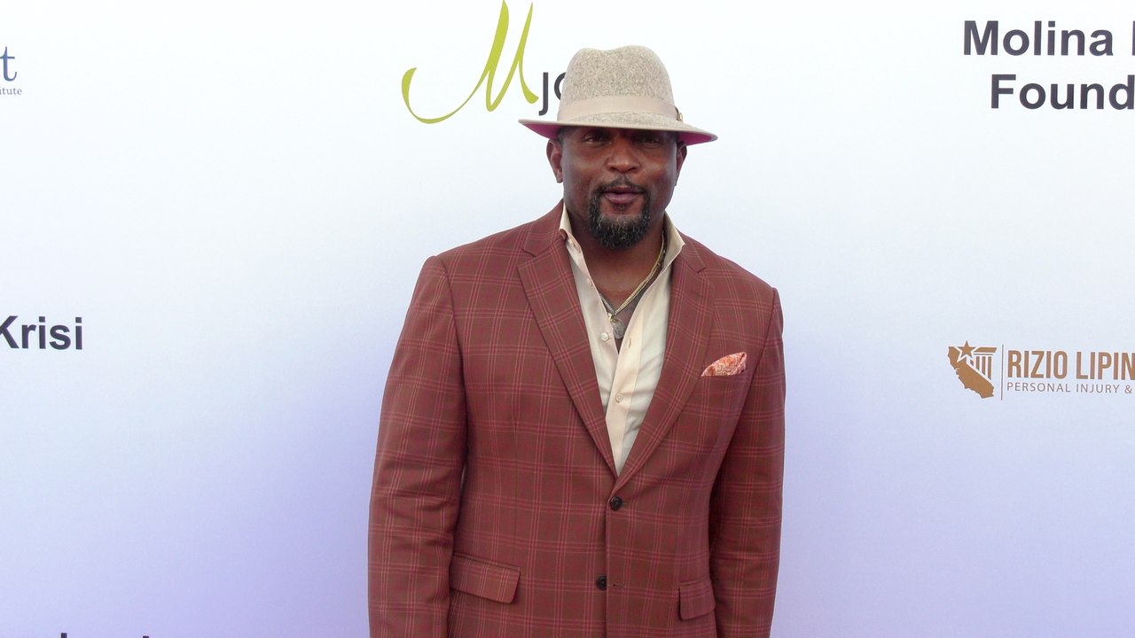 Ray Lewis "Harold and Carole Pump Foundation 25th Anniversary Celebrity Dinner" Red Carpet