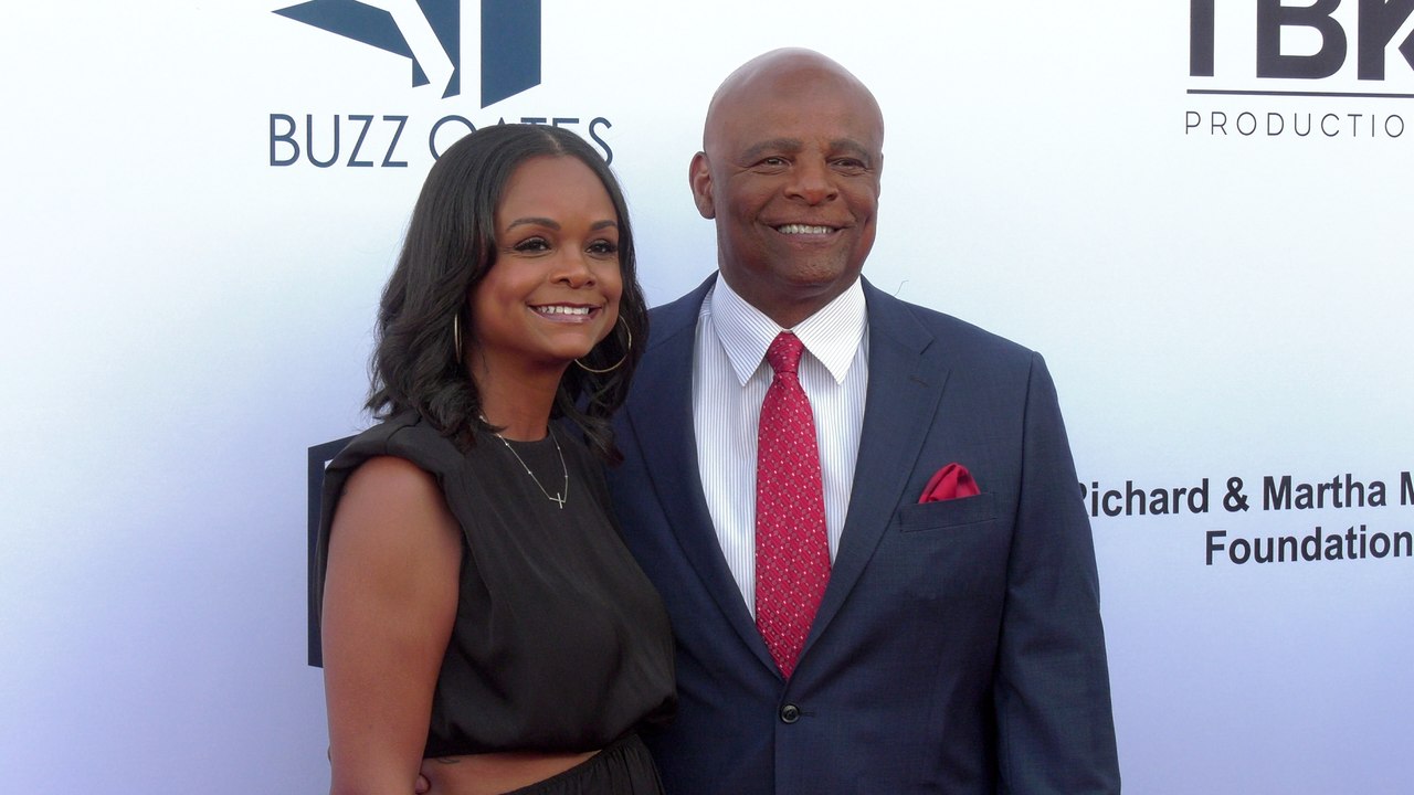 Warren Moon "Harold and Carole Pump Foundation 25th Anniversary Celebrity Dinner" Red Carpet