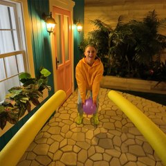 The Ultimate No-Hands Catch Challenge