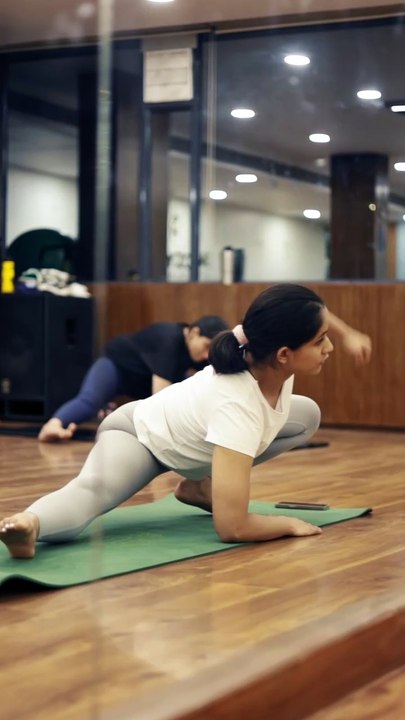 Yoga Classes in Chandigarh | Luxury Yoga Studio at Bodyzone