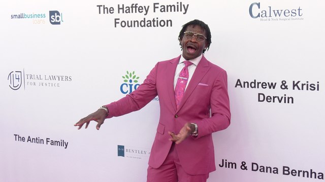 Michael Irvin attends the Harold and Carole Pump Foundation 25th Anniversary Celebrity Dinner red carpet in Los Angeles