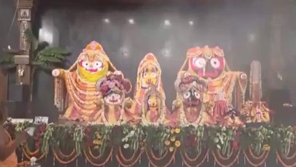Devotees Celebrate Krishna Janmashtami at Jagannath Temple, Digha