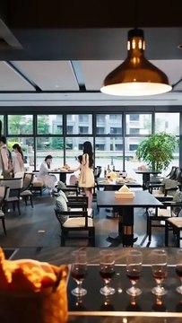 After awakening, she forced herself to tease her indifferent husband while trembling with fear. He originally hated her to the core, but after she acted like a demon again and again, he softened his heart. Every time she approached him, he couldn't help b