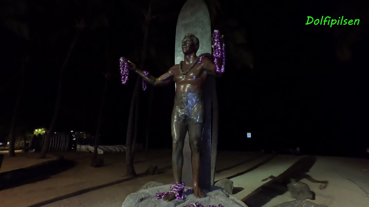 Honolulu Hawaii at night