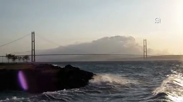 Çanakkale Gelibolu’da orman yangını: Köyler tahliye edildi!