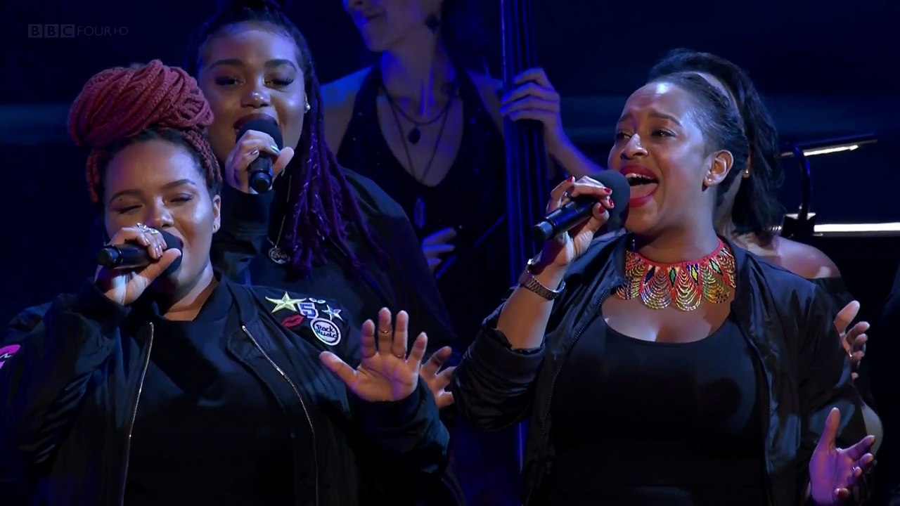 Space Oddity (David Bowie cover) with John Cale & House Gospel Choir - s t a r g a z e (live)