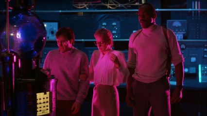 From Beyond (1986) – A Chilling Horror with a Mind-Bending Machine 👁️