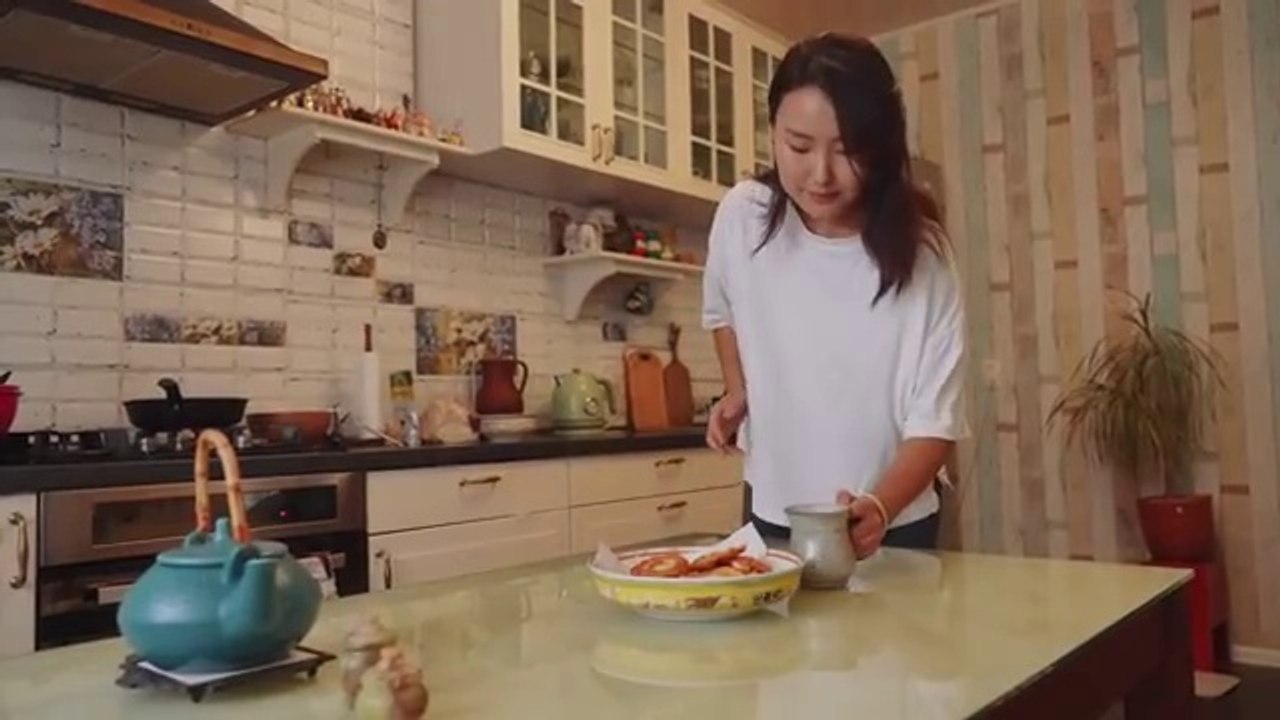 What I eat in extreme cold | Eating in subzero temperatures | Sakha cuisine Yakutia | Survival food in −71°C