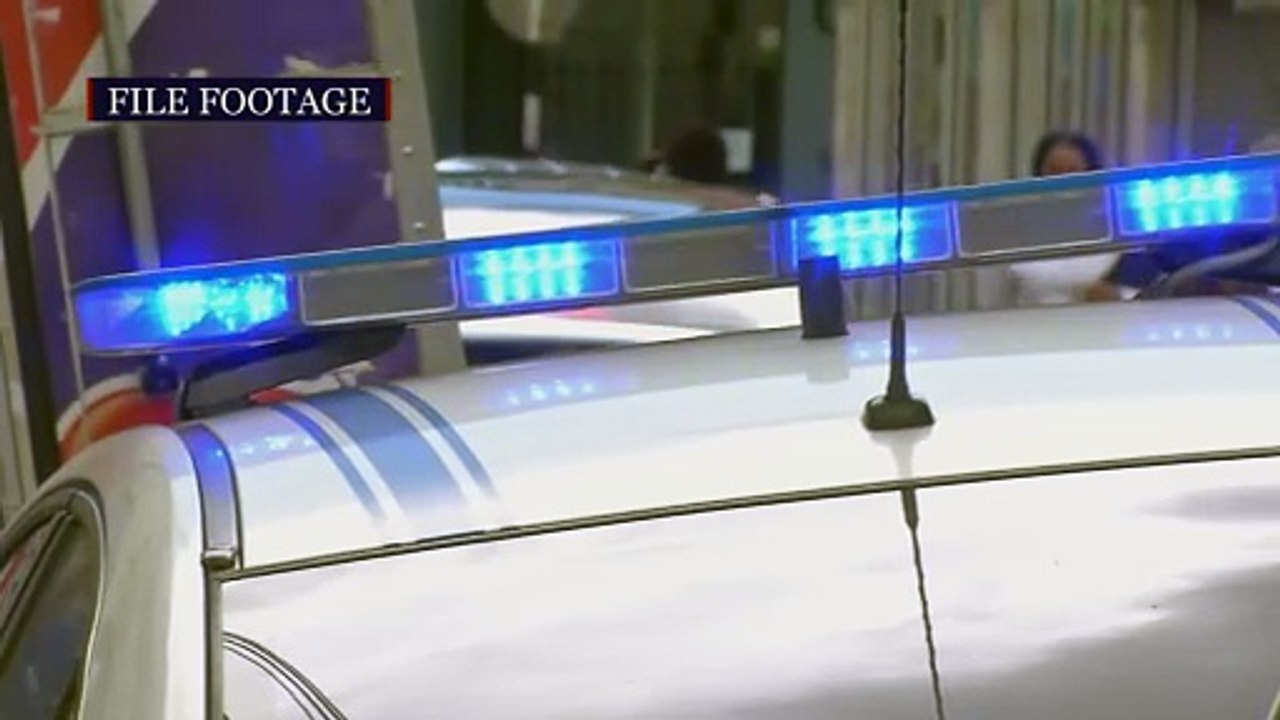 TOP COP URGES CRIMINALS: HAND IN ILLEGAL GUNS