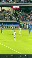 Seguimiento al juvenil Jaziel Mendoza durante sus primeros minutos del juvenil con el primer equipo