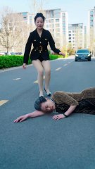 Kind Girl Saves 3 Poor Begger On Road! Never Expect They All Became CEO And Beg Her To Marry Them!