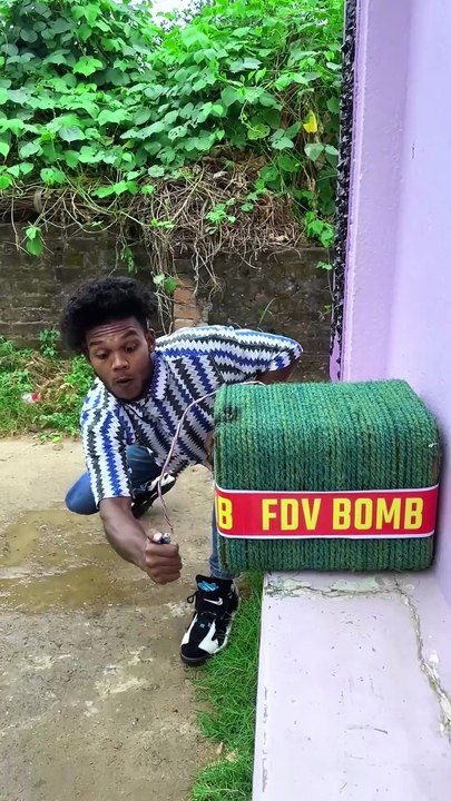 Happy Diwali￼￼😂😂 #comedy #realfools #surajroxfunnyvibeo #vikramfunnyvideo #Diwali_1080p