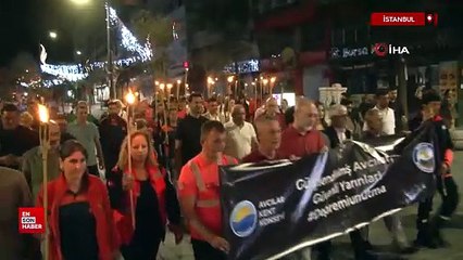 Marmara Depremi'nde hayatını kaybedenler Avcılar'da anıldı