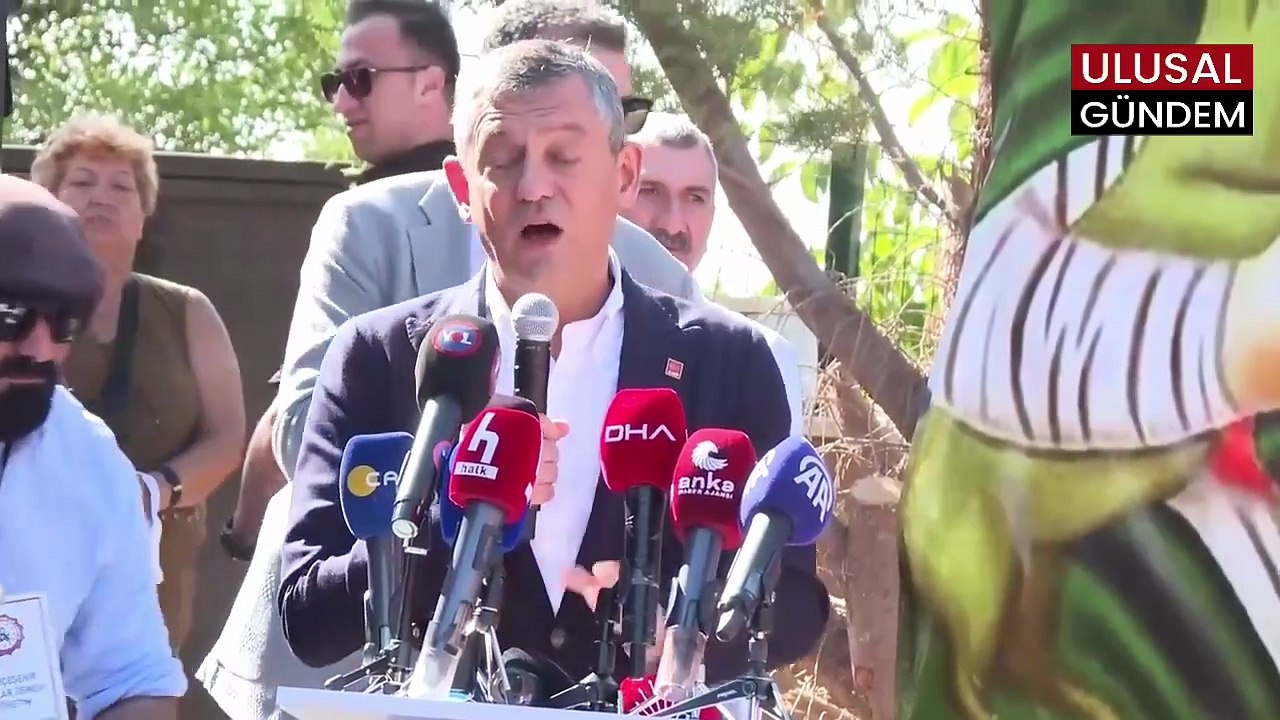 Özgür Özel'den Hacı Bektaş'ta "İhanet" Mesajı: "Yolda bazı yolcular başka taraflara sapabilir, Ama yol yolcudan uludur"