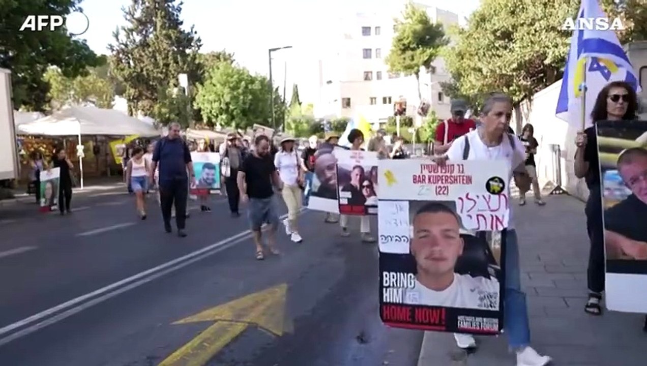 Al via lo sciopero generale in Israele: proteste e blocchi stradali per fine della guerra e ritorno ostaggi