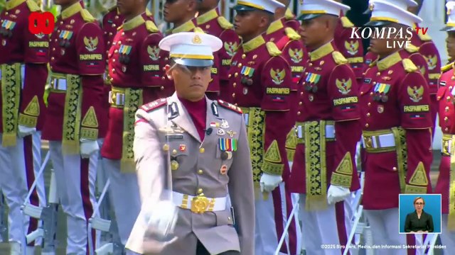 Riuh Pengunjung! Momen Merpati Putih Dilepaskan di Istana Usai Pengibaran Bendera Merah Putih