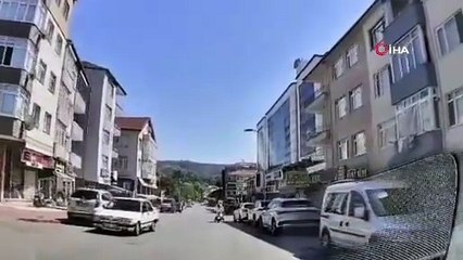 Kamyonun frenleri patladı, dükkana daldı