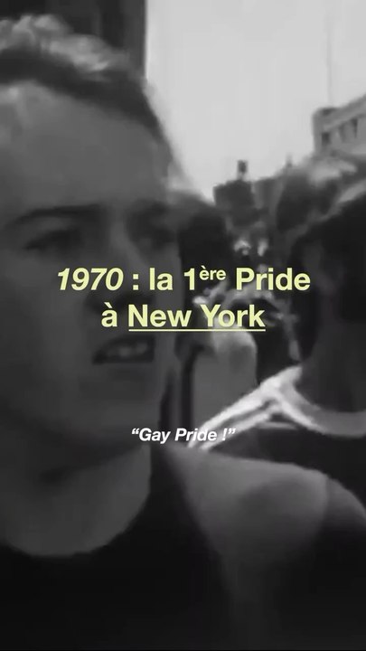 🏳️‍🌈 La toute première La toute première Pride à eu lieu à New York le 28 juin 1970, pour marquer le premier anniversaire des émeutes de Stonewall. La manifestation porte alors le nom de « Christopher Street Liberation Parade ».