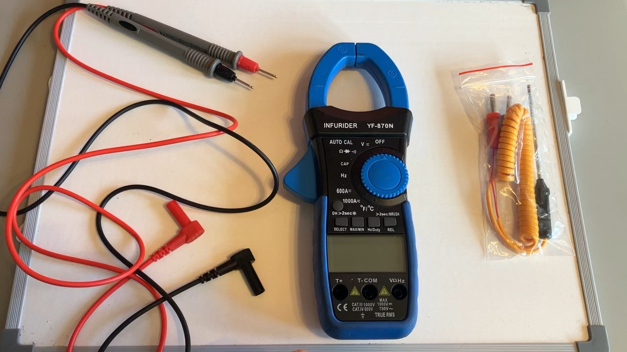 How to Use an Amp/Current Clamp.