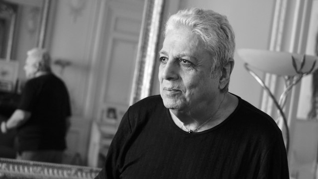 GALA VIDEO - Enrico Macias : ce terrible drame qui l’a rendu inséparable de Serge Lama (1)