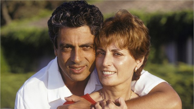 GALA VIDEO - Enrico Macias grand-père : qui sont ses 5 petits-enfants ?