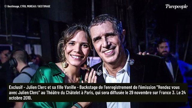 Julien Clerc à la fois papa et papy à 77 ans, il n’est pas proche de ses petits-enfants : Je suis un piètre grand-père