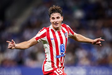 ¡La Araña que pica! Vea el impresionante tiro libre de Julián Álvarez con Atlético de Madrid