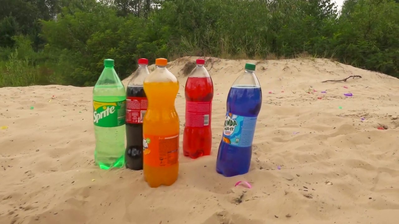 Experiment Devil's Toothpaste Explosion !! Stretch Armstrong, Coca Cola, Fanta, Sprite and Mentos