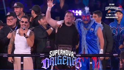 Franco Escamilla besa al Escorpión Dorado tras triunfo en Supernova Orígenes: "No es fácil ganar con sobrepeso"