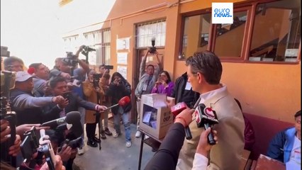 Machtwechsel in Bolivien: Zwei Konservative steuern auf Stichwahl um Präsidentenamt zu